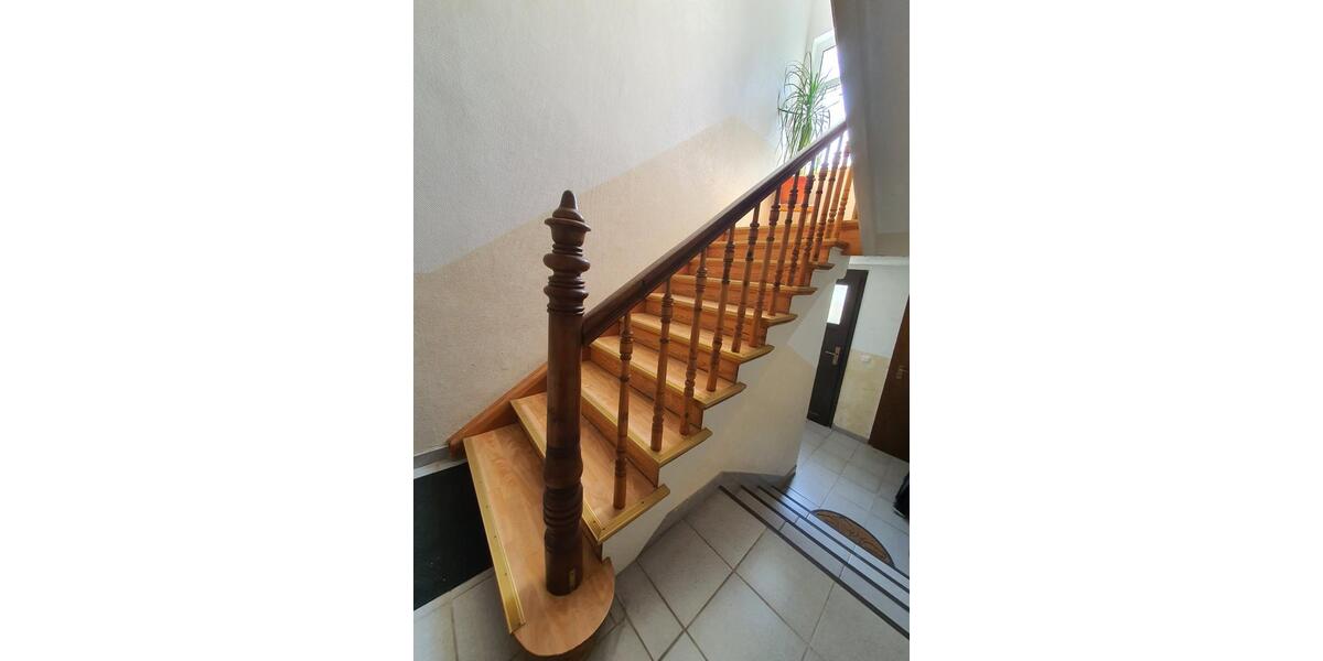 Etagenwohnung Apolda - 4 Zimmer, 98 m&sup2;, 870&euro; | Angebot:24672572