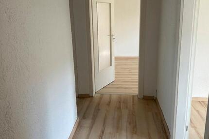 2 Zimmer Wohnung im Dachgeshoß zimmer
