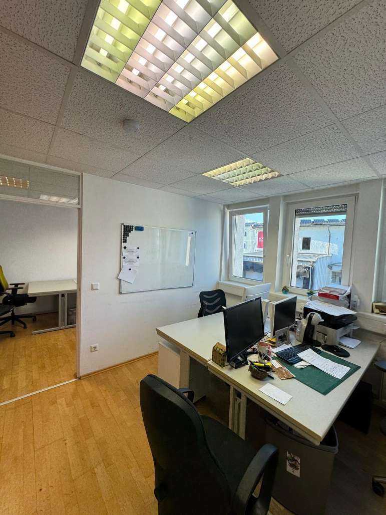 Büro in Saarbrücken 300 € 18 m² zimmer