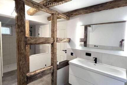 VERMIETET***Erstbezug nach Kernsanierung - Helle Erdgeschosswohnung in echtem Vilser Fachwerkhaus*** 4 zimmer