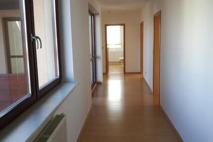 Wohnung Forst (Lausitz) - 3 Zimmer, 91 m&sup2;, 593&euro; | Angebot:25648205