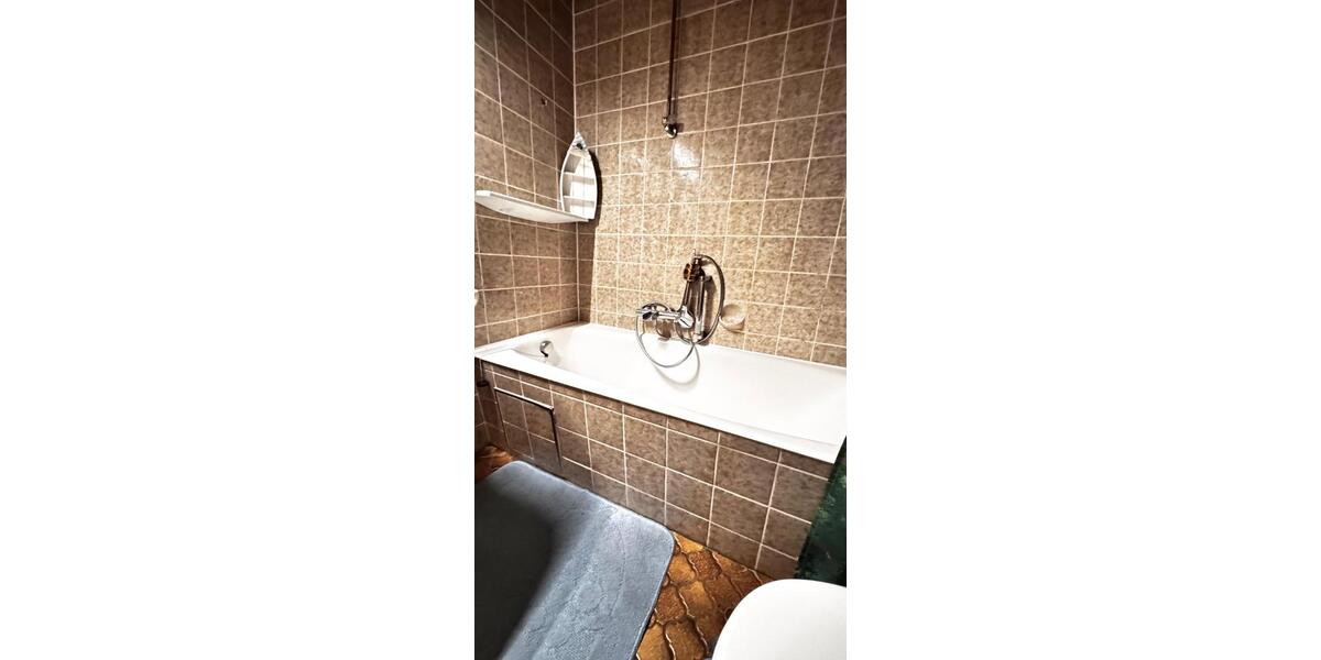 Erdgeschoßwohnung Bad Wildbad - 5 Zimmer, 165 m&sup2;, 990&euro; | Angebot:25044506