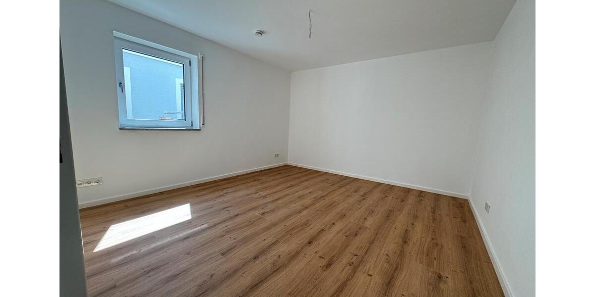 Etagenwohnung Bad Kötzting - 3 Zimmer, 100 m&sup2;, 900&euro; | Angebot:26311578