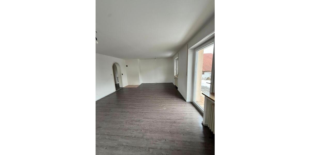 Erdgeschoßwohnung Kaisheim - 2 Zimmer, 85 m&sup2;, 990&euro; | Angebot:26699859