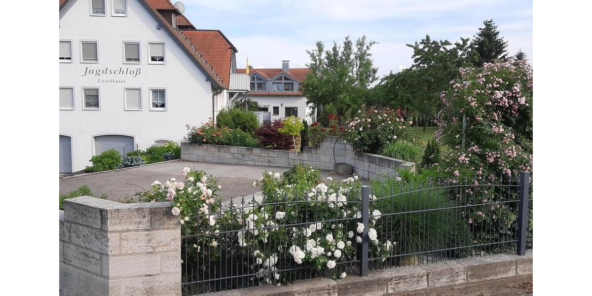 Etagenwohnung Windelsbach - 1 Zimmer, 30 m&sup2;, 300&euro; | Angebot:26049282