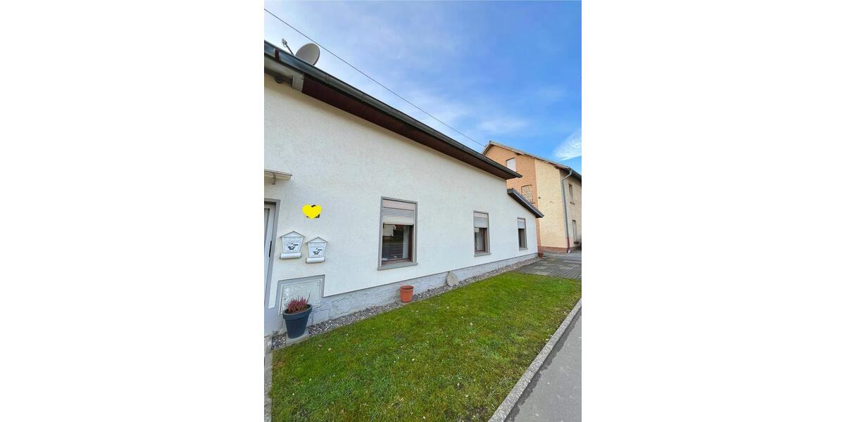 Erdgeschoßwohnung Gummersbach Berstig Süd - 3 Zimmer, 85 m&sup2;, 680&euro; | Angebot:24954454