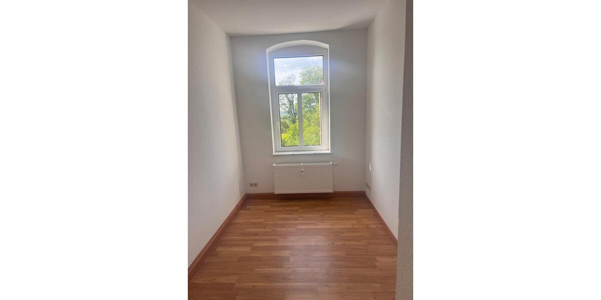Etagenwohnung Hohenstein-Ernstthal Ernstthal - 3 Zimmer, 78 m&sup2;, 400&euro; | Angebot:26646087
