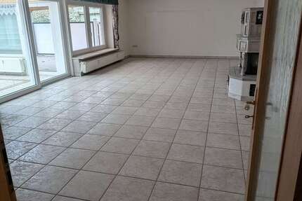 Wohnung Kropp - 5 Zimmer, 200 m&sup2;, 1.950&euro; | Angebot:26065831