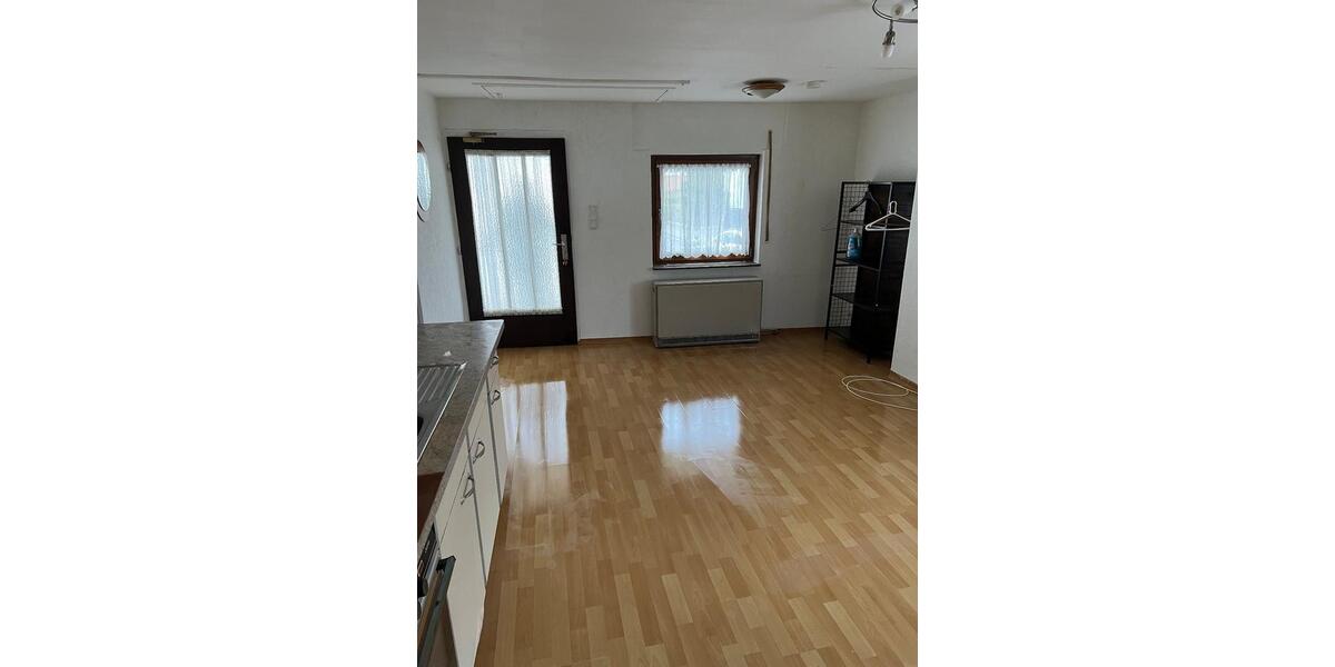 Etagenwohnung Waldems - 1 Zimmer, 30 m&sup2;, 325&euro; | Angebot:25639546