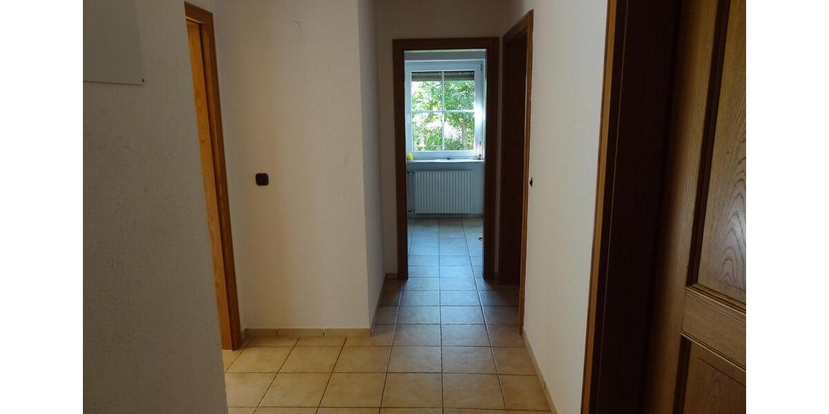 Erdgeschoßwohnung Fensterbach - 3 Zimmer, 112 m&sup2;, 850&euro; | Angebot:26537127