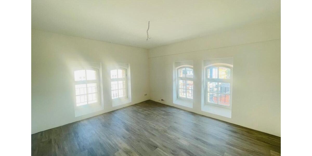 Dachgeschoßwohnung Brandenburg an der Havel Bahnhofsvorstadt - 4 Zimmer, 132 m&sup2;, 1.185&euro; | Angebot:25417231