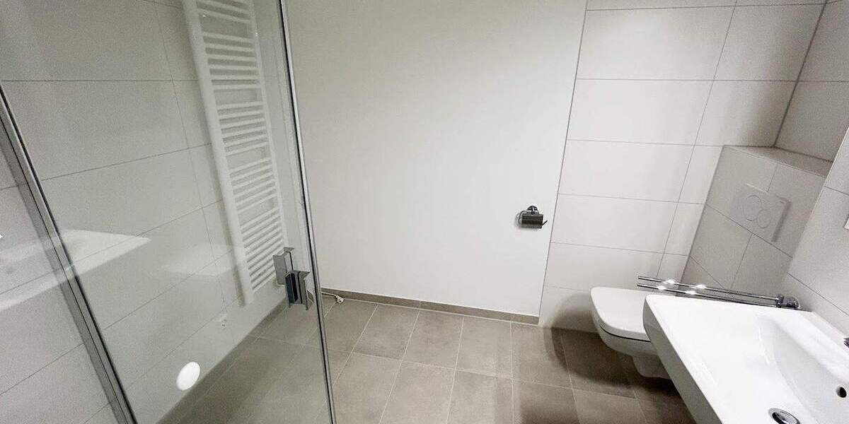 Etagenwohnung Stuttgart Untertürkheim - 3 Zimmer, 89 m&sup2;, 1.590&euro; | Angebot:23059545