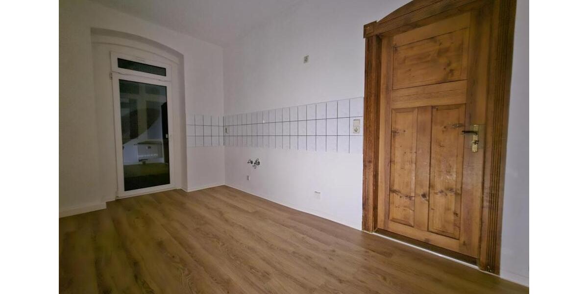 Etagenwohnung Altenburg - 4 Zimmer, 70 m&sup2;, 455&euro; | Angebot:25785344