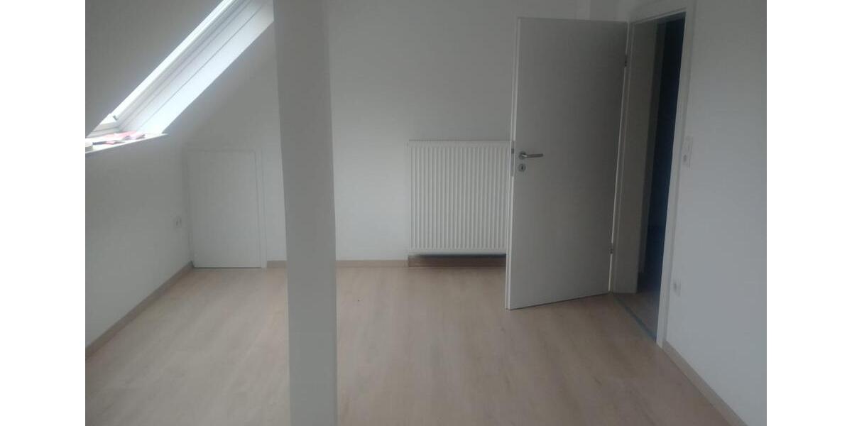Dachgeschoßwohnung Wallenfels - 2 Zimmer, 51 m&sup2;, 320&euro; | Angebot:26035514