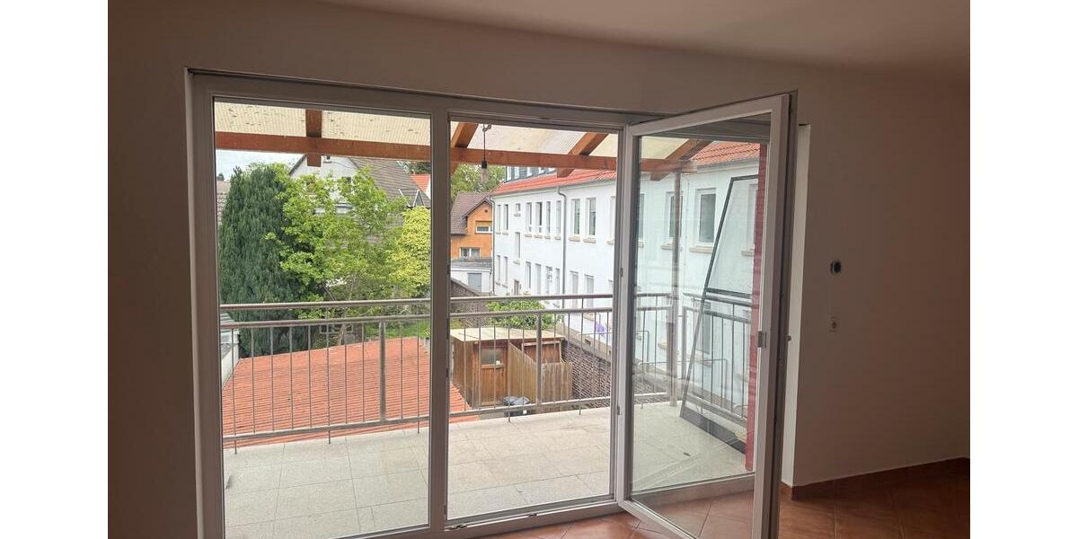Etagenwohnung Groß-Zimmern Zimmern - 3 Zimmer, 100 m&sup2;, 1.350&euro; | Angebot:26493142