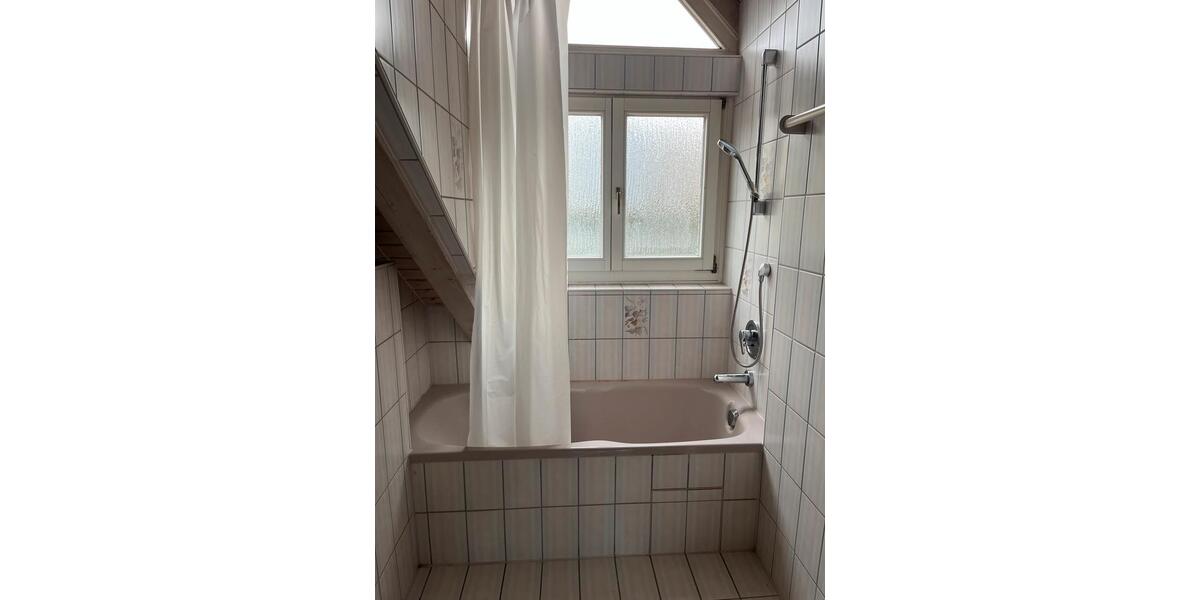Dachgeschoßwohnung Böblingen - 2.5 Zimmer, 50 m&sup2;, 895&euro; | Angebot:24622406