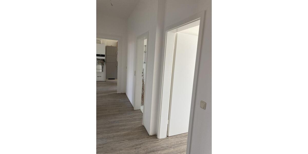 Etagenwohnung Salzwedel - 4 Zimmer, 105 m&sup2;, 578&euro; | Angebot:26421676