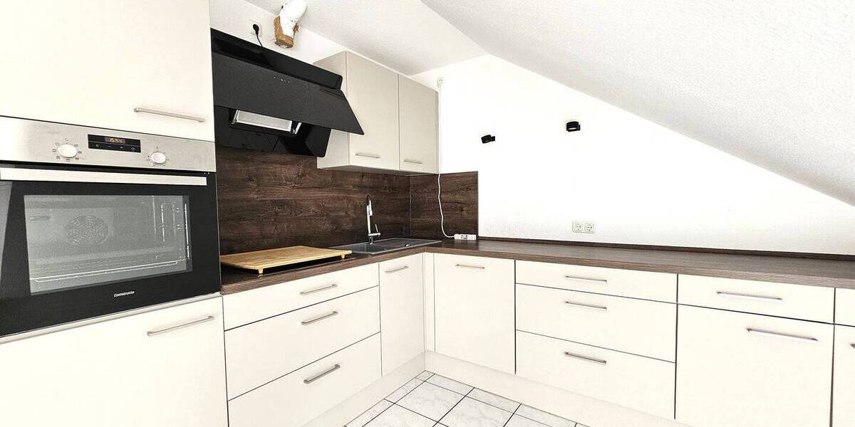 Etagenwohnung Rüsselsheim am Main Königstädten - 3 Zimmer, 125 m&sup2;, 1.250&euro; | Angebot:26155384