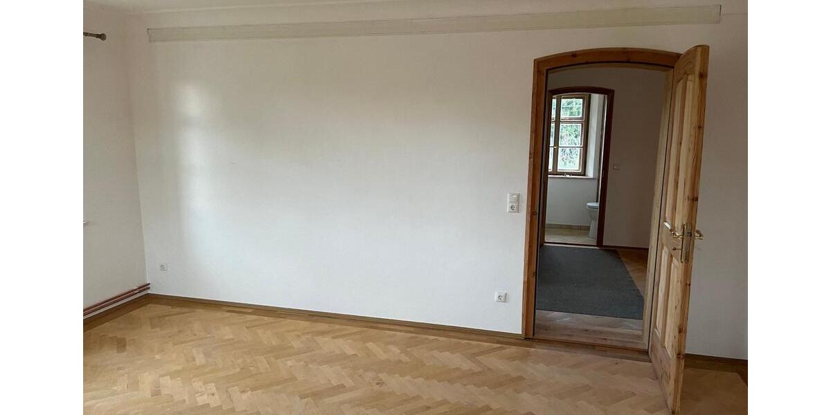 Etagenwohnung Bad Griesbach im Rottal - 2 Zimmer, 112 m&sup2;, 950&euro; | Angebot:25893407