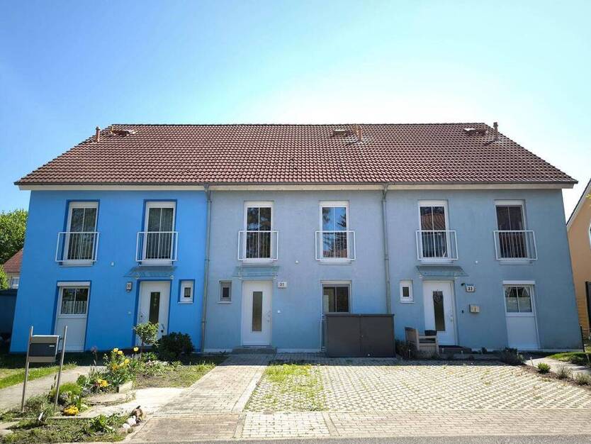ERSTBEZUG nach Komplettsanierung !!! Mit neuer Einbauküche + Terrasse + Garten in Grünheide (Mark)