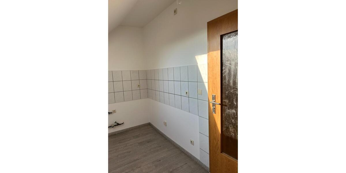 Dachgeschoßwohnung Braunschweig Wabe-Schunter-Beberbach - 3 Zimmer, 90 m&sup2;, 855&euro; | Angebot:25512150