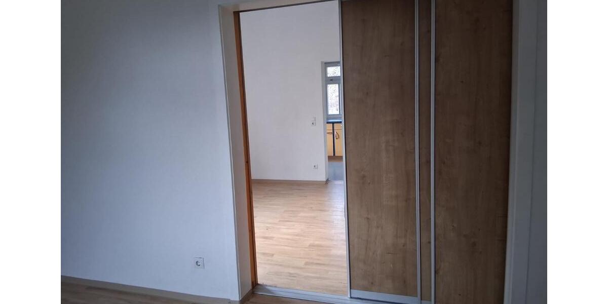 Einfamilienhaus Kaulsdorf - 8 Zimmer, 168 m&sup2;, 840&euro; | Angebot:25877733