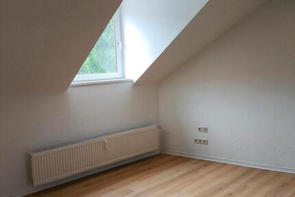 Bad Frankenhausen-Dachwohnung zentral-Warmmiete 790€ 4 zimmer