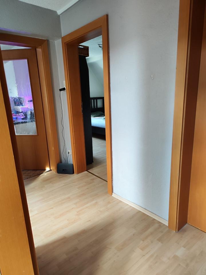 45m2 Wohnung im 2. OG zimmer