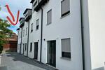 Reihenhaus Zeitlarn - 9 Zimmer, 150 m&sup2;, 2.250&euro; | Angebot:26703963