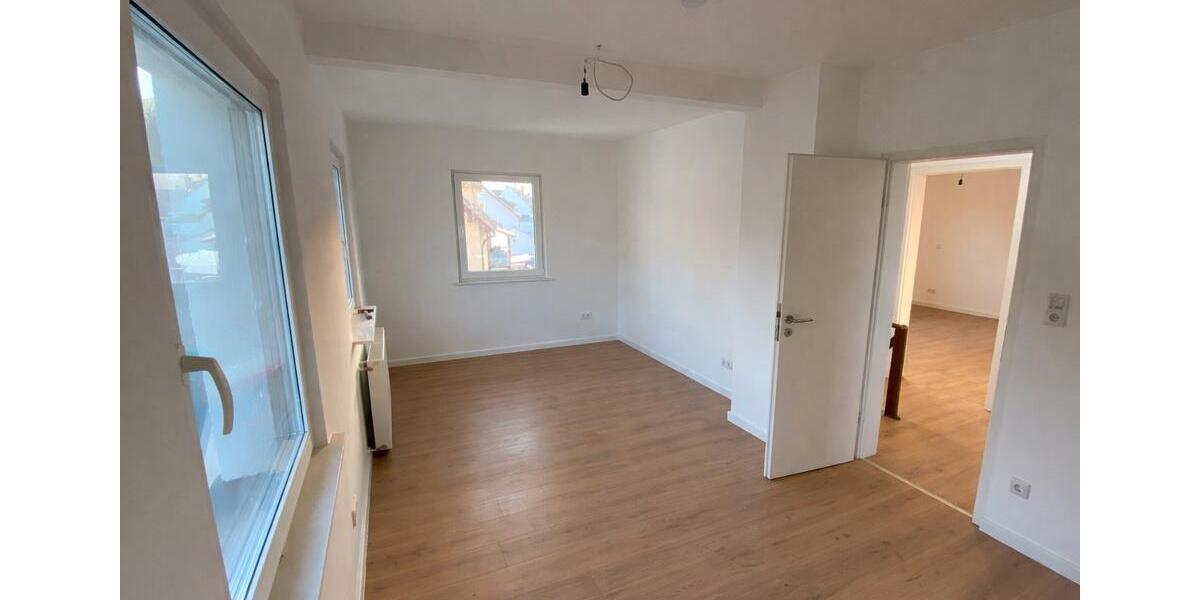 Einfamilienhaus Bessenbach - 5 Zimmer, 125 m&sup2;, 1.360&euro; | Angebot:26205851