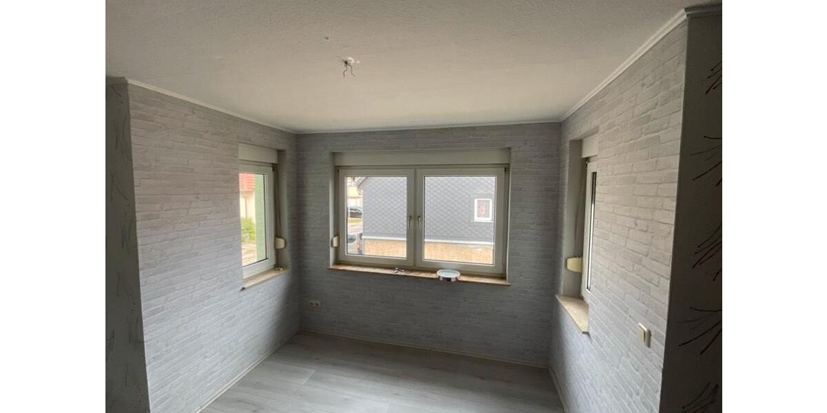 Dachgeschoßwohnung Kindelbrück - 3 Zimmer, 88 m&sup2;, 520&euro; | Angebot:22553780