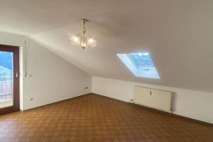 Dachgeschosswohnung in 74930 Ittlingen zimmer