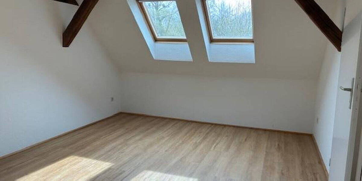 Etagenwohnung Seesen Kirchberg - 4 Zimmer, 129 m&sup2;, 895&euro; | Angebot:26344022