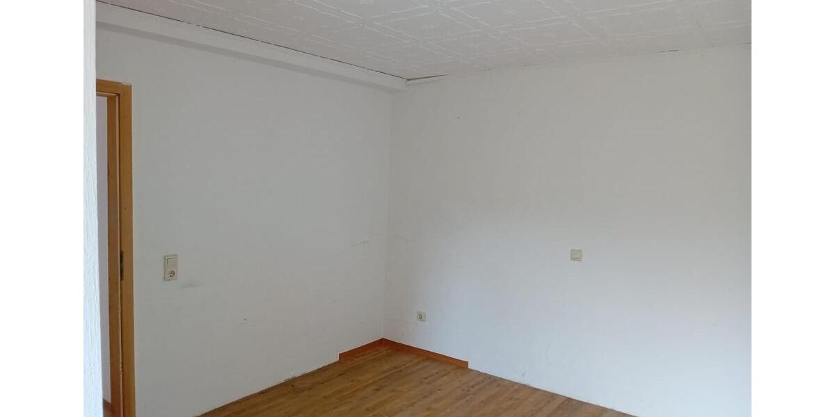 Etagenwohnung Naumburg - 2 Zimmer, 60 m&sup2;, 400&euro; | Angebot:25960485