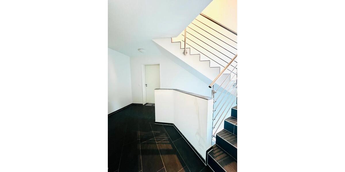 Etagenwohnung Lingen (Ems) - 3 Zimmer, 72 m&sup2;, 890&euro; | Angebot:26049037