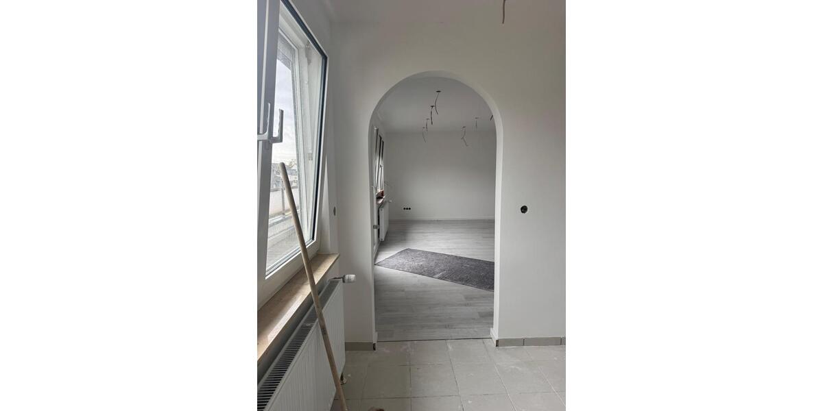 Dachgeschoßwohnung Siegburg - 2 Zimmer, 84 m&sup2;, 1.120&euro; | Angebot:26626435