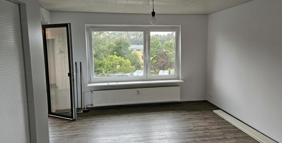 Dachgeschoßwohnung Ribbesbüttel - 2.5 Zimmer, 80 m&sup2;, 650&euro; | Angebot:25173466