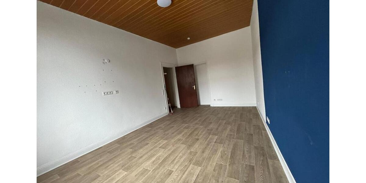 Etagenwohnung Eschwege - 2 Zimmer, 85 m&sup2;, 550&euro; | Angebot:26490244