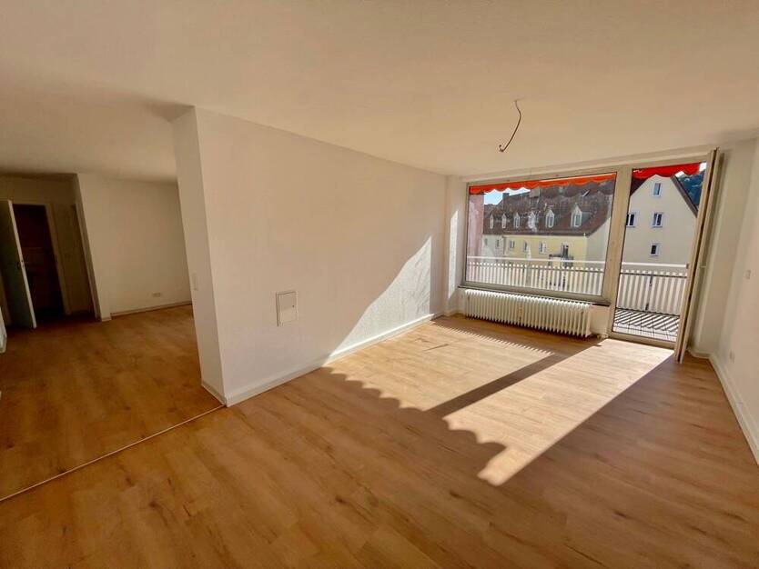 Citynahe 4-Zimmerwohnung mit Balkon!
