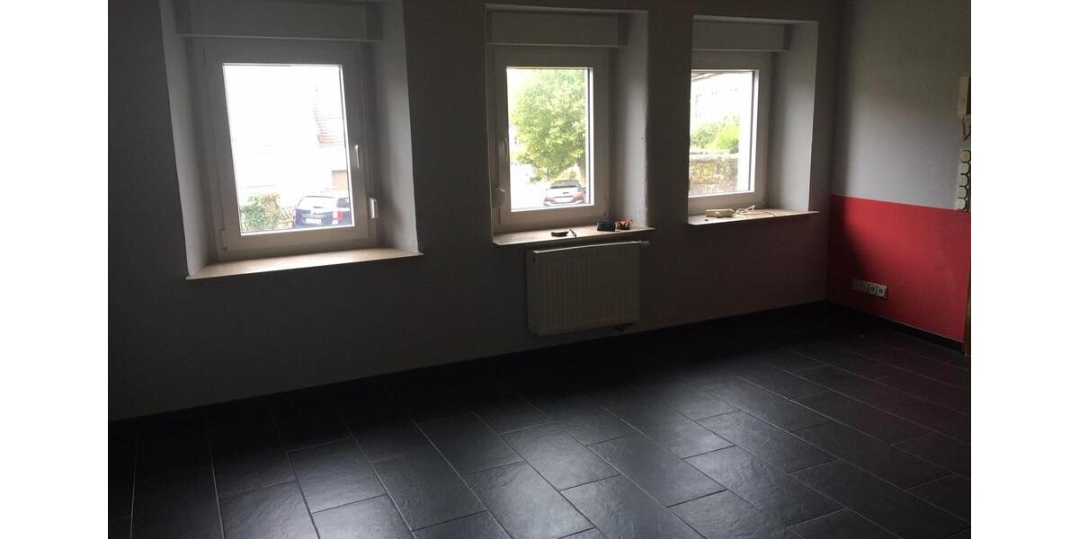 Reihenhaus Saarbrücken Brebach-Fechingen - 4 Zimmer, 150 m&sup2;, 800&euro; | Angebot:25986970