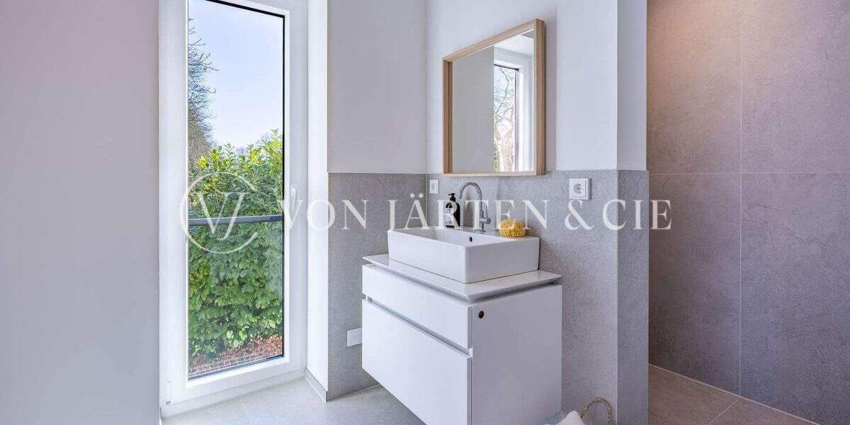 Mehrfamilienhaus, Wohnhaus Hamburg Nienstedten - 6 Zimmer, 206 m&sup2;, 5.000&euro; | Angebot:24708985