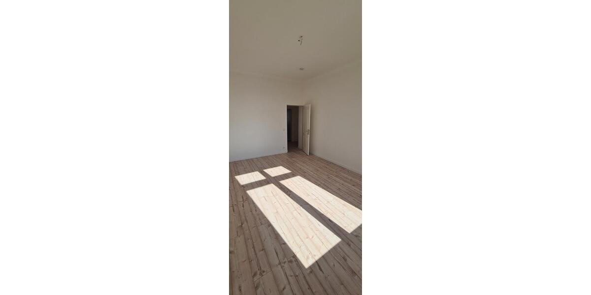 Etagenwohnung Fürstenwalde (Spree) - 3 Zimmer, 100 m&sup2;, 1.000&euro; | Angebot:26645245