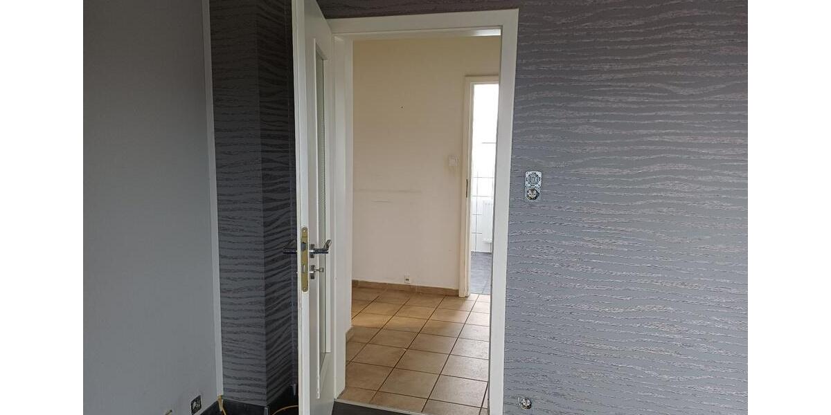Dachgeschoßwohnung Aachen Eilendorf - 3 Zimmer, 80 m&sup2;, 680&euro; | Angebot:24868558
