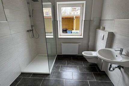 Wohnung Crimmitschau - 3 Zimmer, 70 m&sup2;, 420&euro; | Angebot:26647428