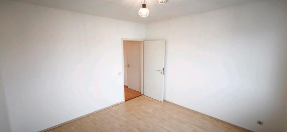 Etagenwohnung Greifswald Groß Schönwalde - 3 Zimmer, 55 m&sup2;, 517&euro; | Angebot:25025184