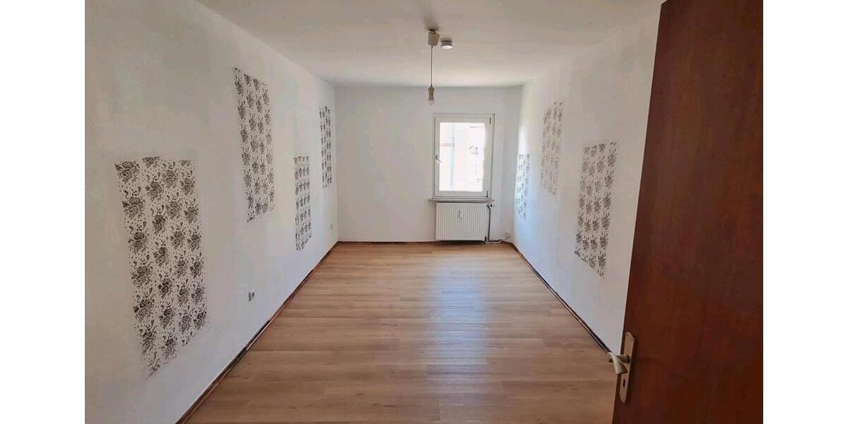 Etagenwohnung Lutzerath - 5.5 Zimmer, 132 m&sup2;, 690&euro; | Angebot:25828425