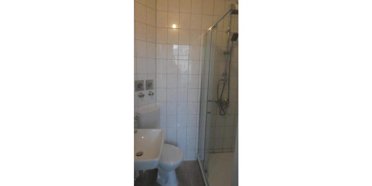 Etagenwohnung Glauchau - 2 Zimmer, 27 m&sup2;, 280&euro; | Angebot:26479193