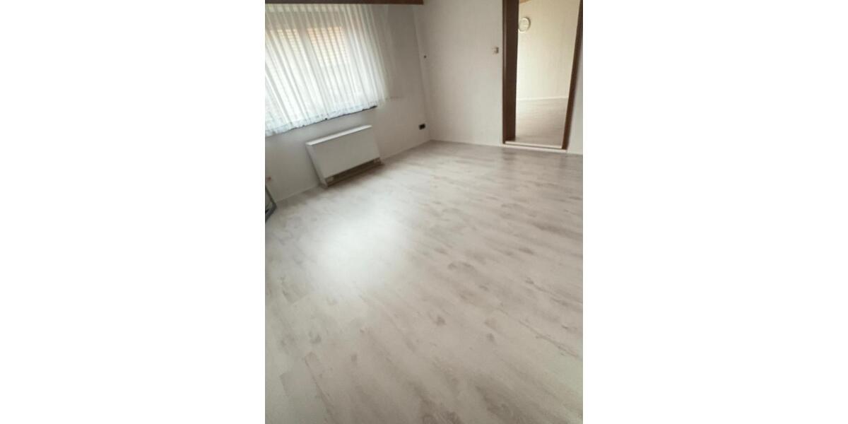 Etagenwohnung Billigheim - 3.5 Zimmer, 86 m&sup2;, 790&euro; | Angebot:23849095