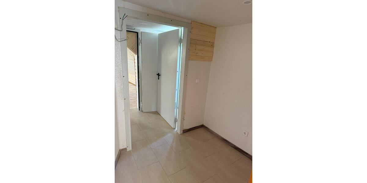 Dachgeschoßwohnung Reiskirchen - 3 Zimmer, 66 m&sup2;, 590&euro; | Angebot:24878830