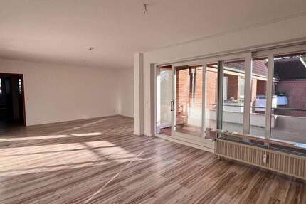 Helle 2-Zimmer-Wohnung mit Balkon in Lüneburgzügige 2-Zimmer-Wohnung - bahnhofsnah 2 zimmer